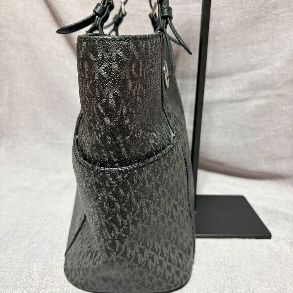 Michael Kors Tote - Picture 2 of 7